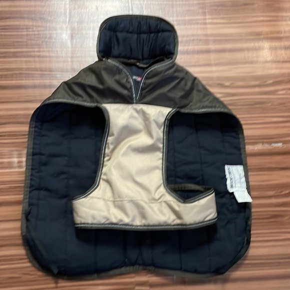 PETRAGEOUS Dog Waterproof Coat Size XL - Picture 4 of 7